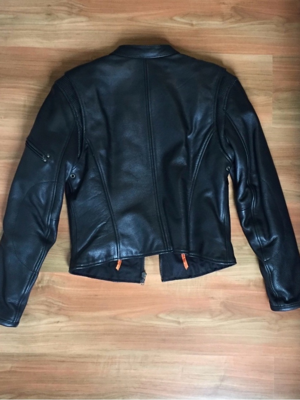 100% Leather Motorcycle Jacket - Picture 2 of 8